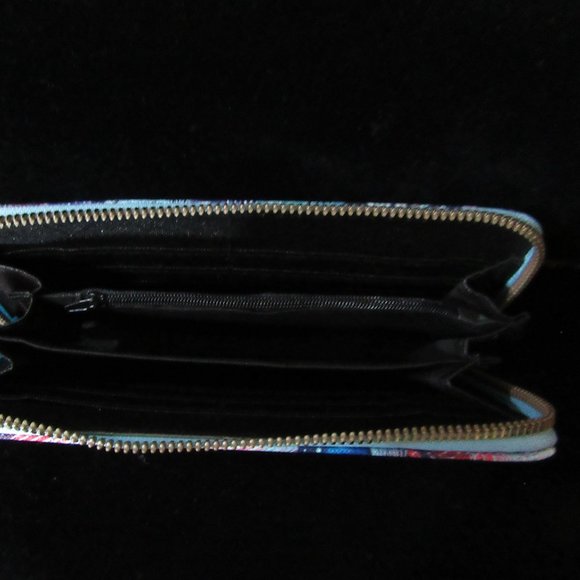 New Boutique Ladies Wallets any 2 For $30.00 - Picture 9 of 9